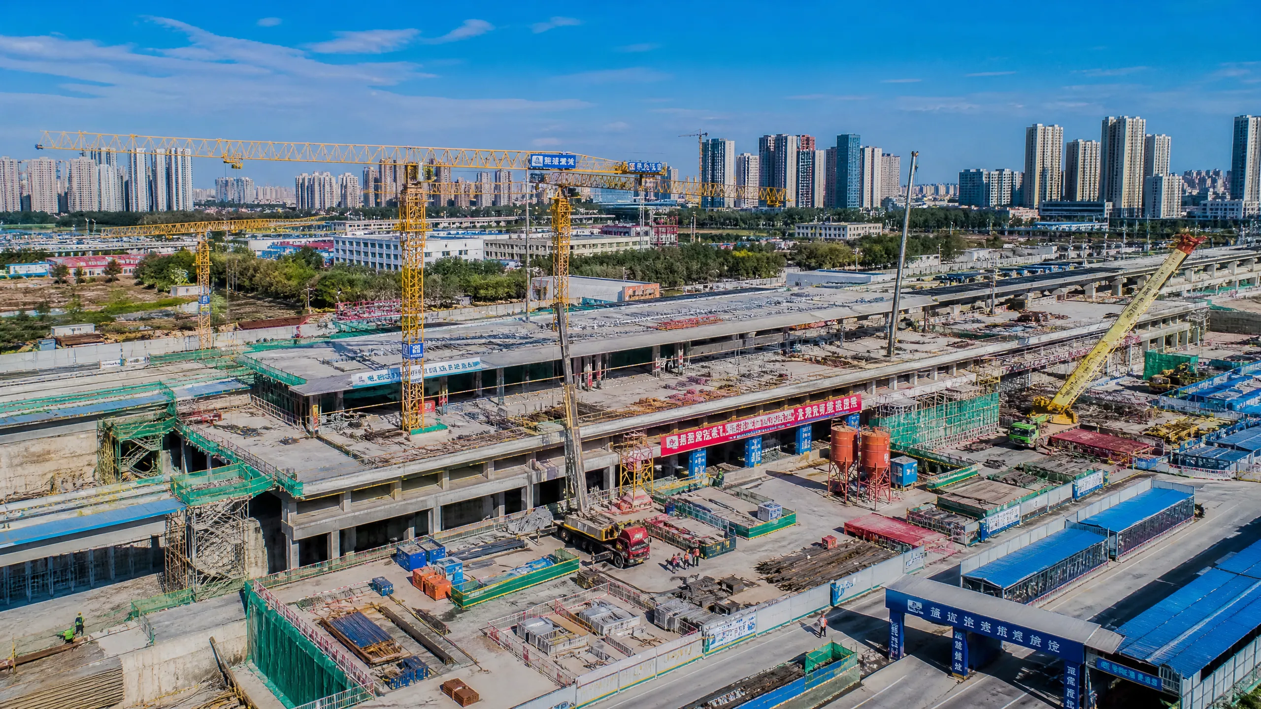 城市轨道交通建设施工现场航拍​